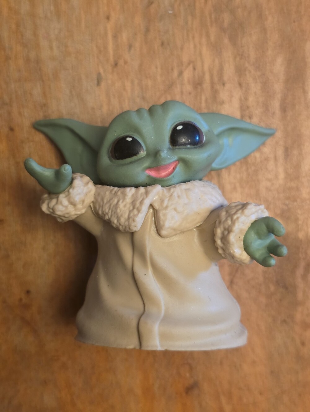 Miniature Yoda About 2.5" Tall (Star Wars) Action Figure Pvc